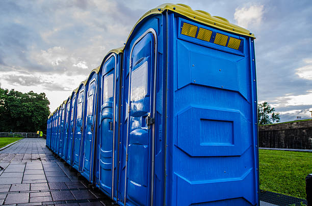 Best Portable restroom trailer rental  in Horizon West, FL